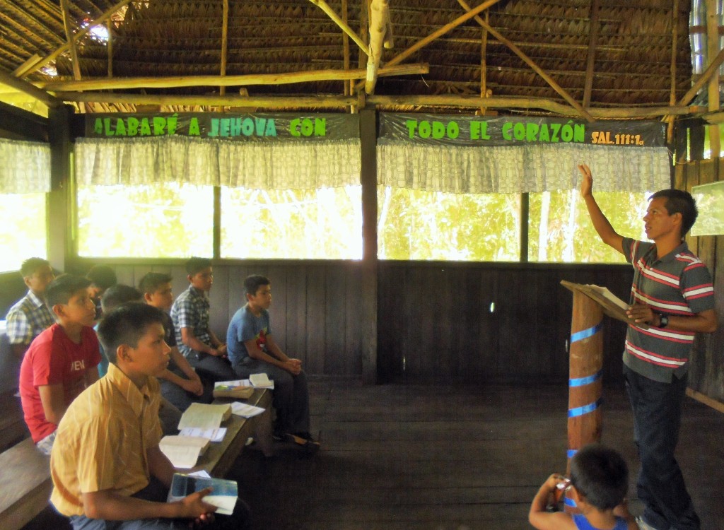 Chapel service with Quirumas